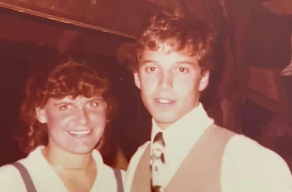 An old picture of two Navigator students